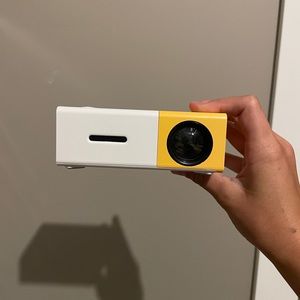 mini projector